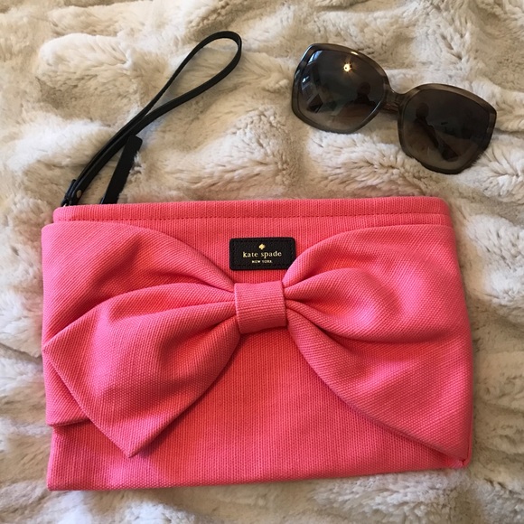 kate spade Handbags - {Kate Spade} 🌻 Bow Clutch